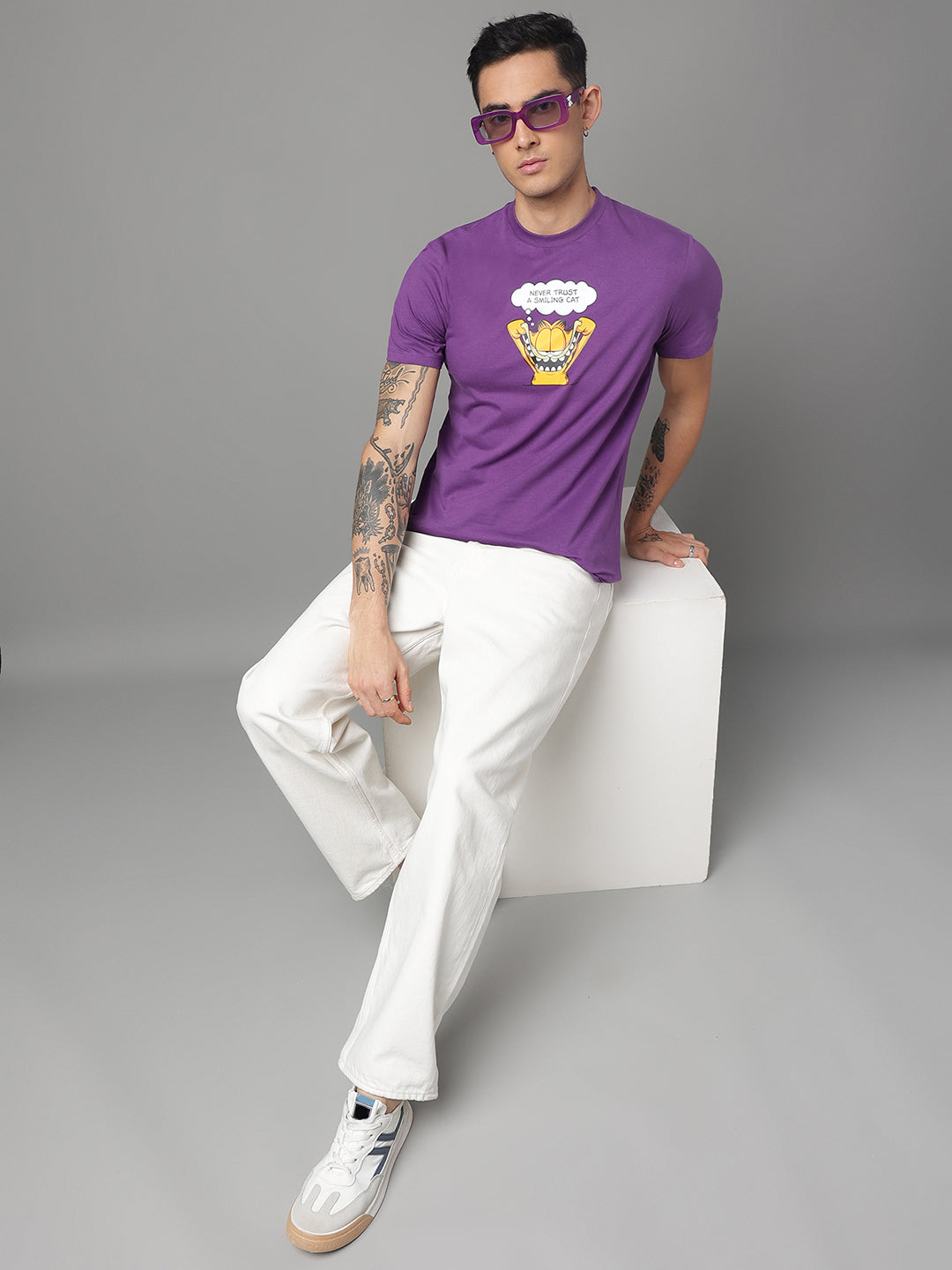 Garfield Violet Tshirt For Men